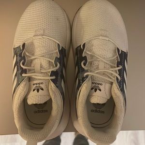 Adidas- size 8c